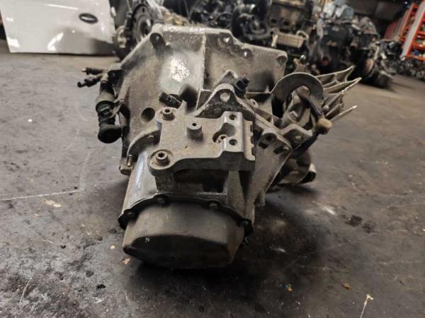 BOITE DE VITESSE CITROEN/PEUGEOT 1.6HDI CODE: 20DM69 - Vue 4